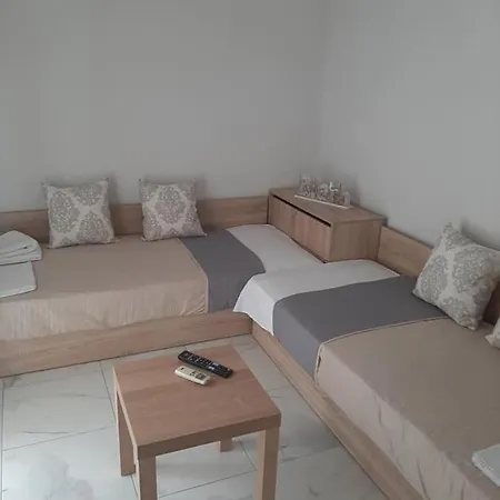 Prodromos Apartment Flogita